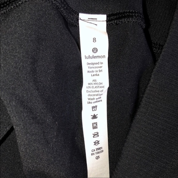 RARE NWT Women’s Lululemon Athletica Black Leggings Size 8 Inseam 28” - Picture 6 of 6